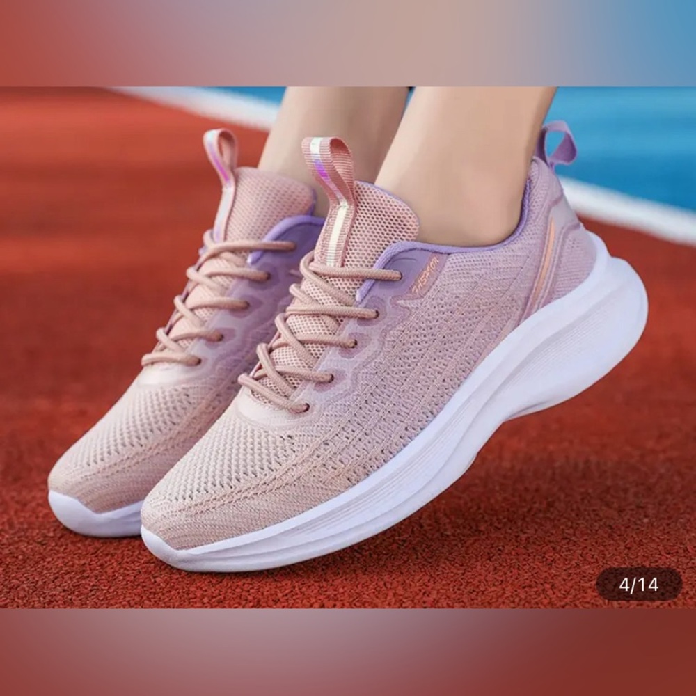 (44)Women Lightweight Breathable Flying Weave Running Shoes